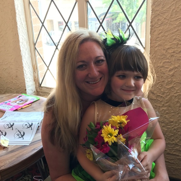 Meet your Posher, Kelly - Picture 8 of 8